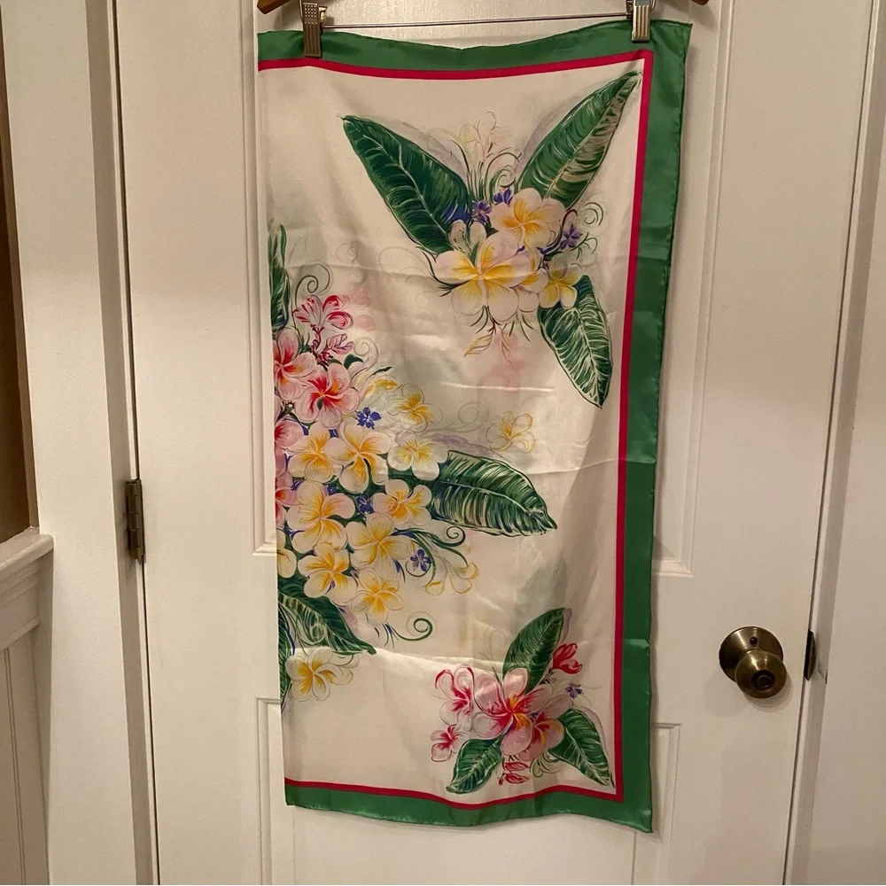 THE BERMUDA PERFUMERY AND GARDENS SCARF WHITE PINK GREEN FLORAL SILK SQUARE